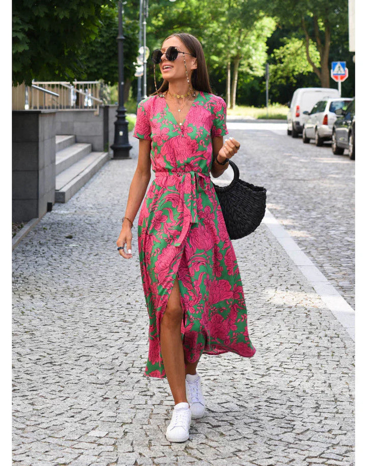 Julia - Abito elegante con scollo a V e linea modellante