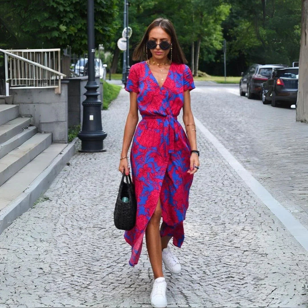 Julia - Abito elegante con scollo a V e linea modellante